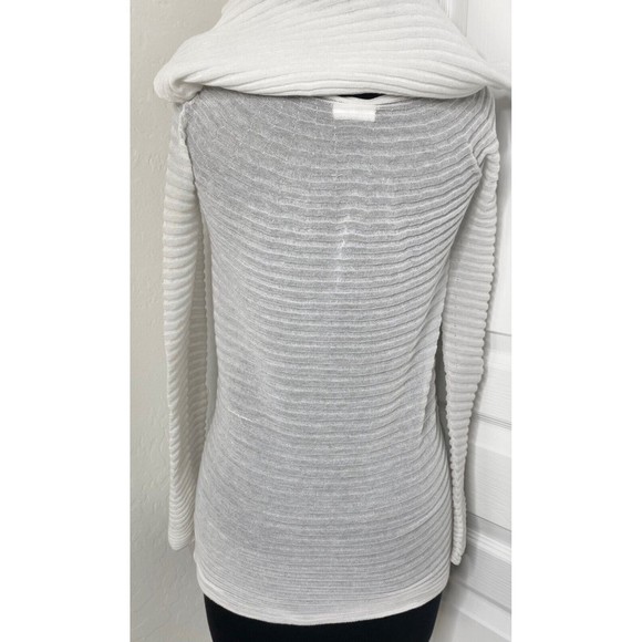 🤍 CHANEL Jewel Button Brooch Pin Ottoman Open Knit Stripe Shoulder Tie Sweater - Picture 7 of 11